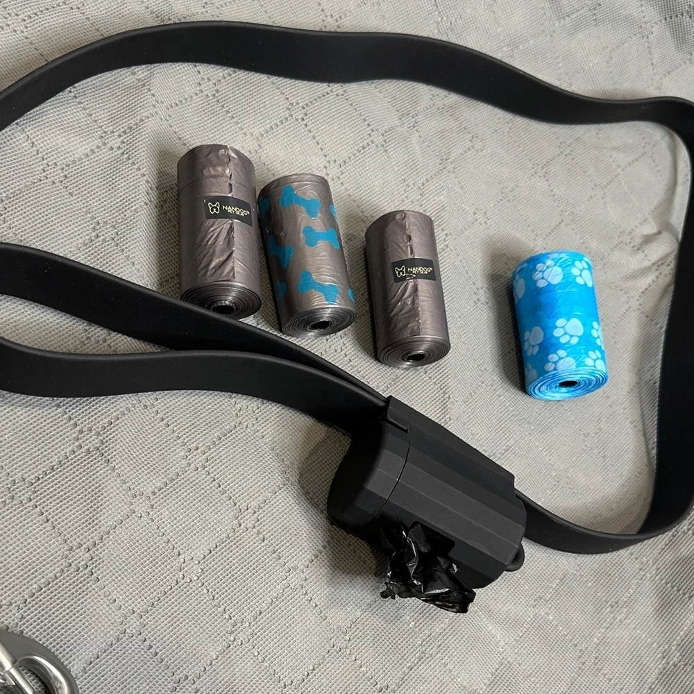 Black Dog Leash with Waste Bag Holder & 5 rolls of waste removal bags NWOT